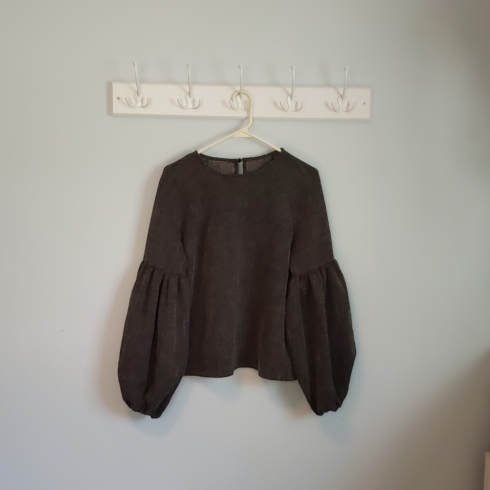 Lantern Sleeve Grey Top